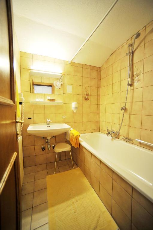 Thermal-Badhotel Kirchler Tux Quarto foto